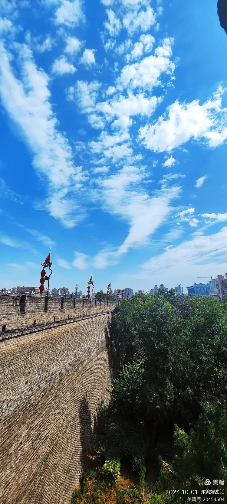 普天同庆,西安,十一的和平门城墙